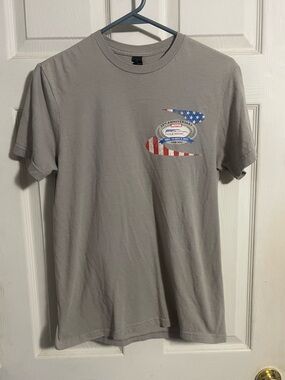 Men's Gray Short-Sleeve Tee with American Flag Accent